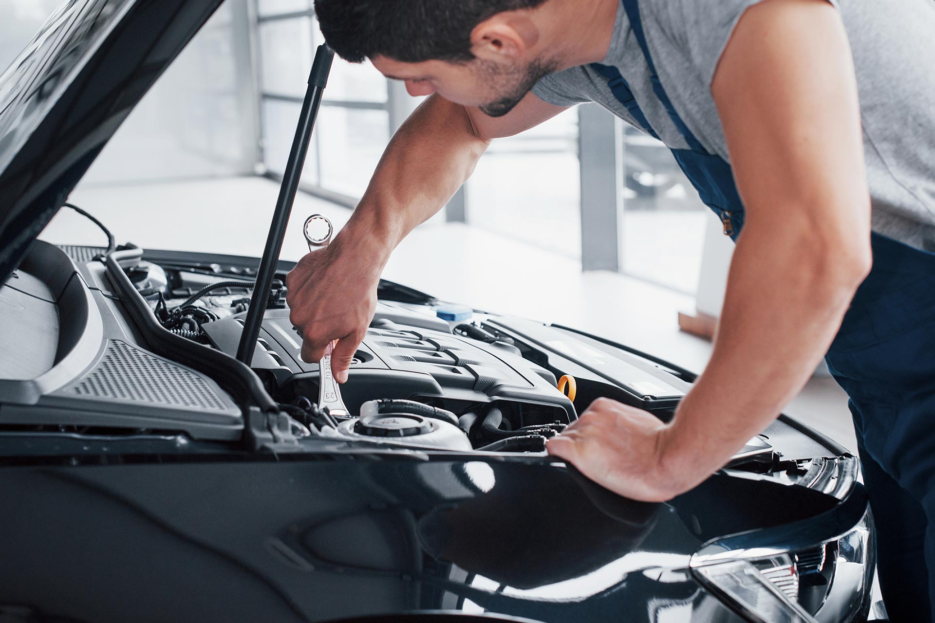 Mastering the Art of Engine Repair, Expert Insights into Keeping Your Car Running Smoothly